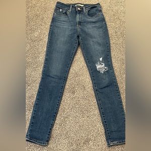 Levi’s high rise skinny jeans